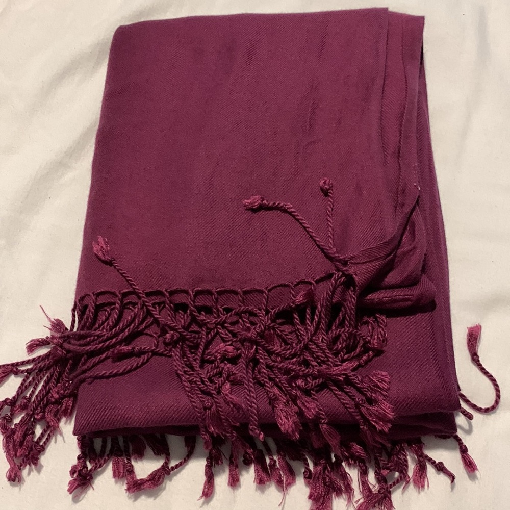 Two Scarves / Wraps🧣 - Picture 3 of 16